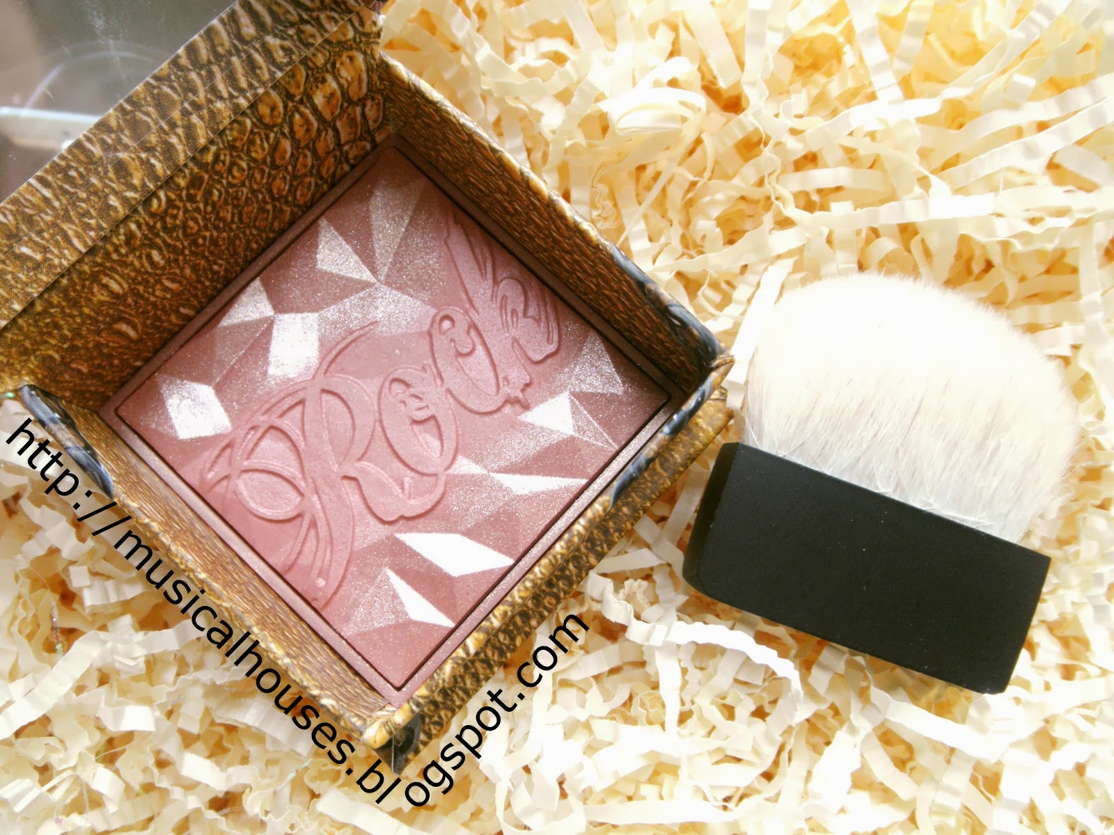 BENEFIT ROCKATEUR BLUSH