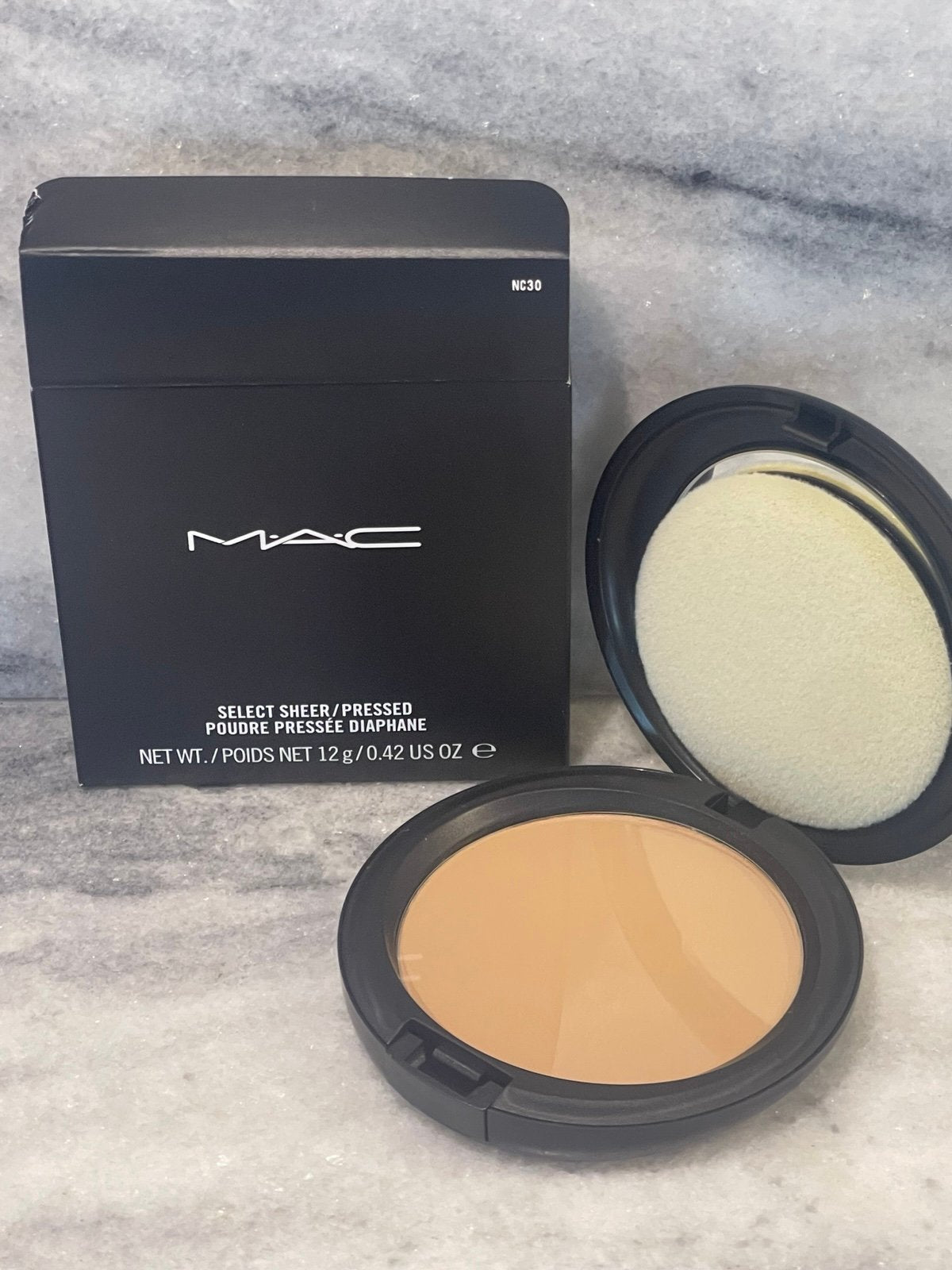 MAC SHEER-PRESSED PWD (NC30)